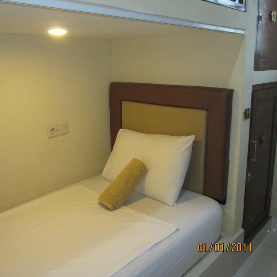 Pondok Aldi Hostel Amed  Exterior photo