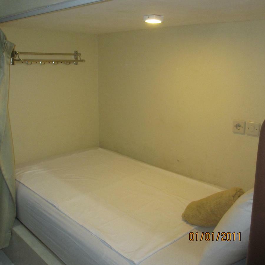 Pondok Aldi Hostel Amed  Exterior photo
