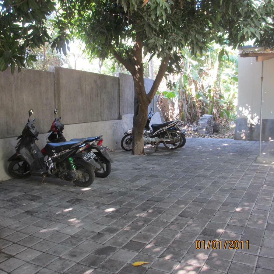 Pondok Aldi Hostel Amed  Exterior photo